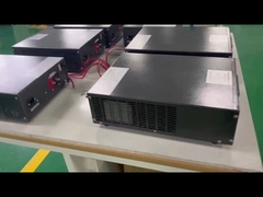 Suministro de corriente continua programable con resolución de pantalla de 10 mA adecuado para entornos extremos